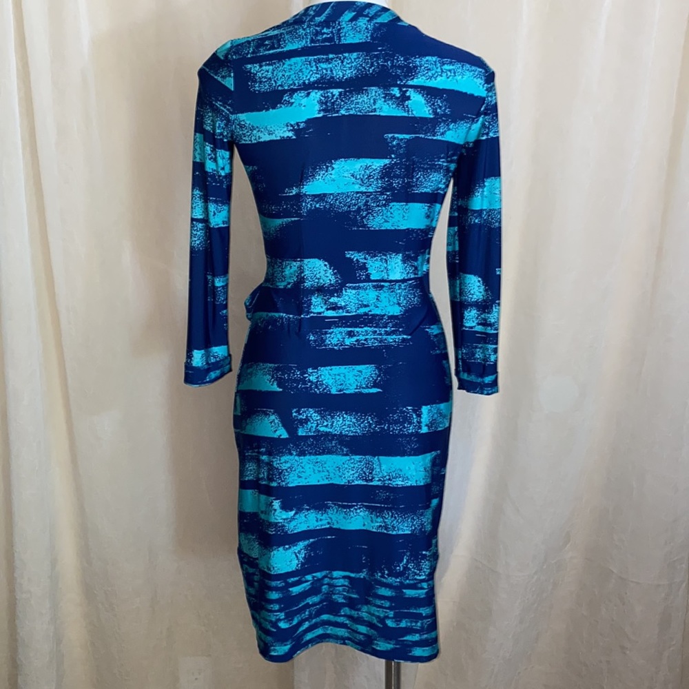 BCBG BLUE AND TURQUOISE DRESS - Picture 2 of 8